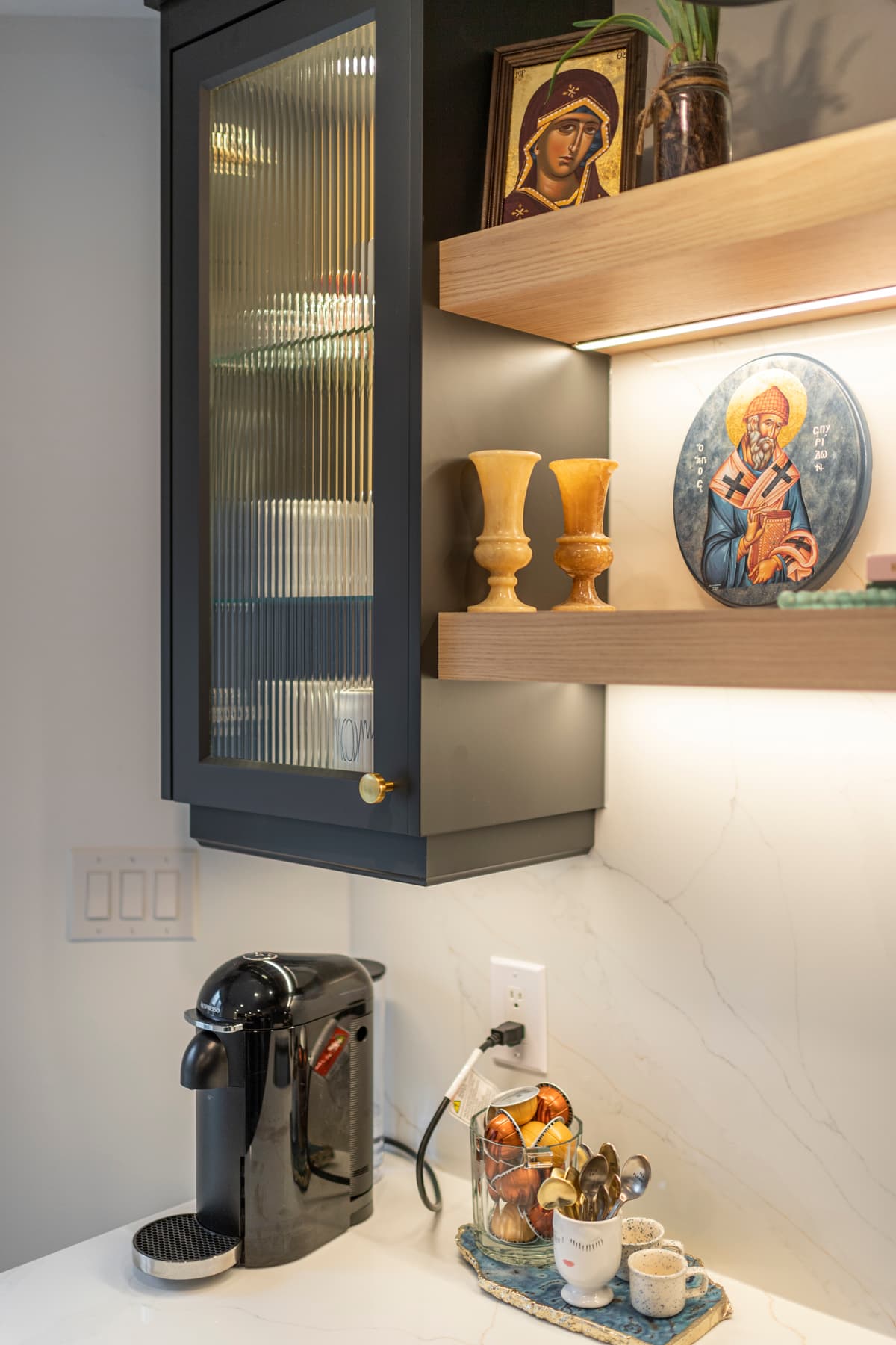 Glass door open shelf cabinets in a Mississauga kitchen renovation