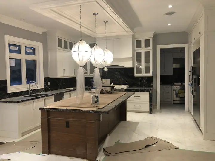 Approximate L4C-area photo of a kitchen during renovation work